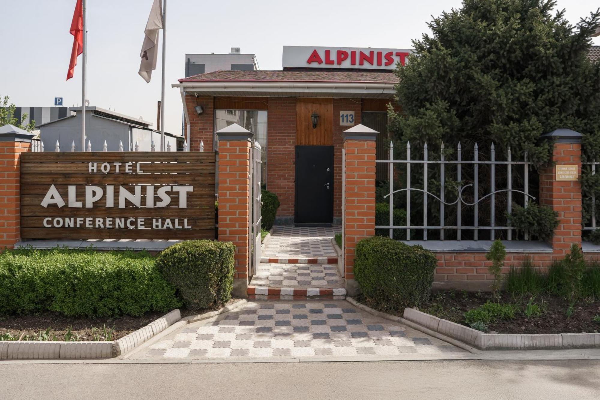 Alpinist Hotel Bishkek Exterior foto